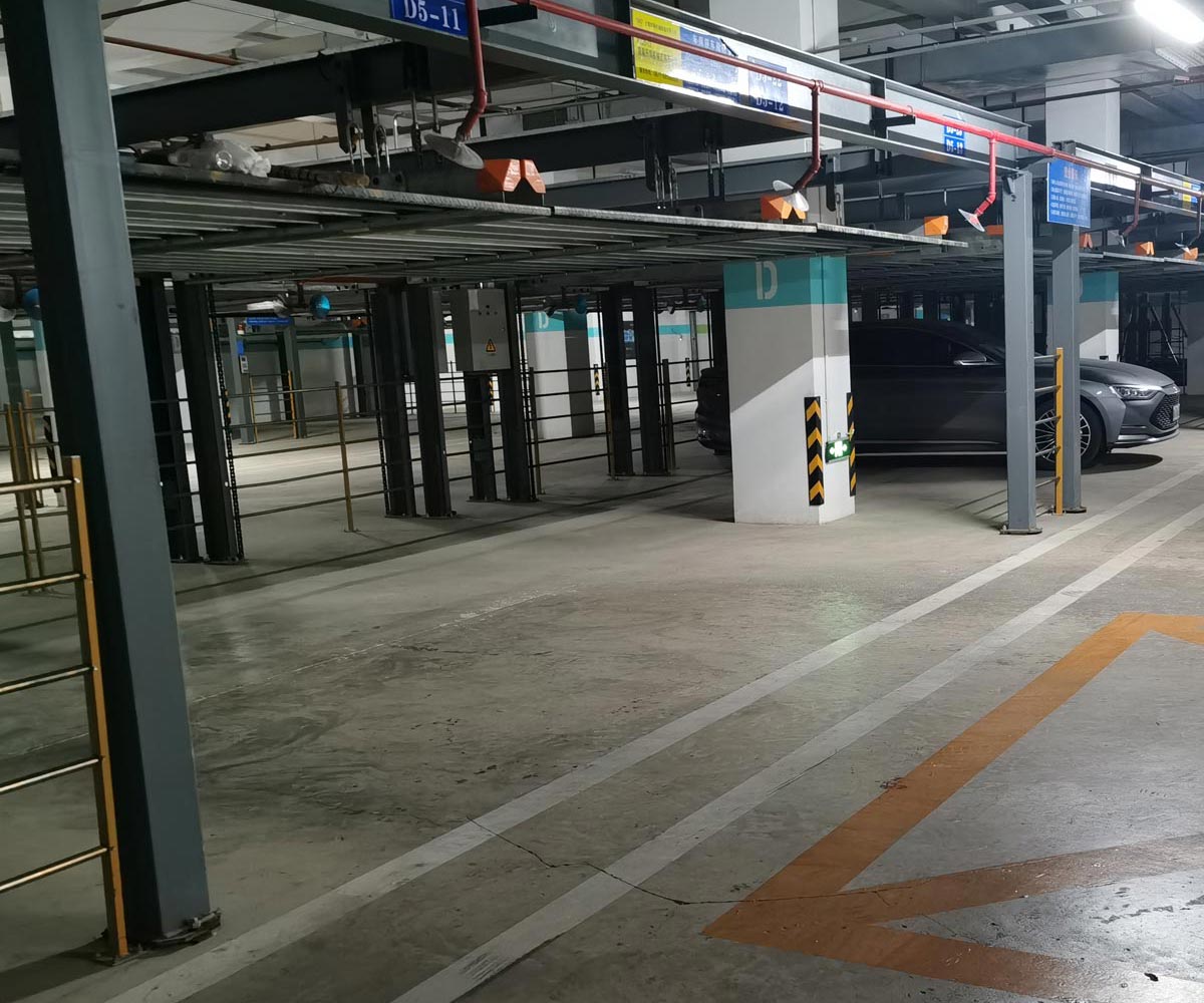 德欽兩柱簡易升降類機(jī)械車位