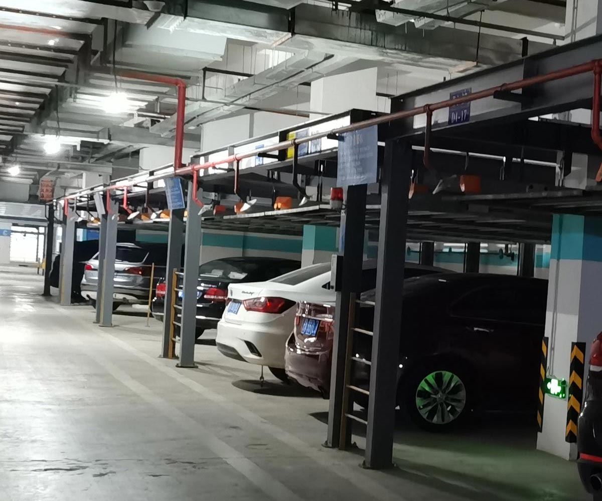 德欽小區(qū)兩柱立體車庫停車設(shè)備