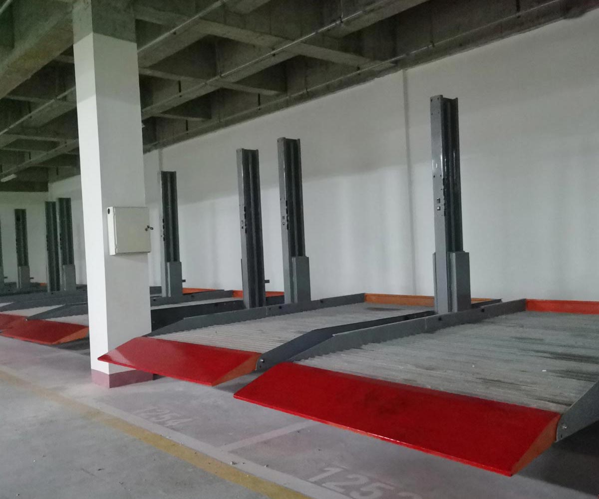 雙層簡易升降類停車設備二手.jpg